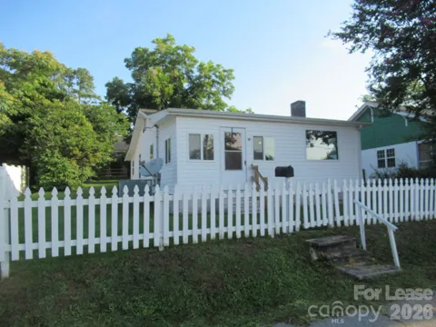 306 W 2nd Street