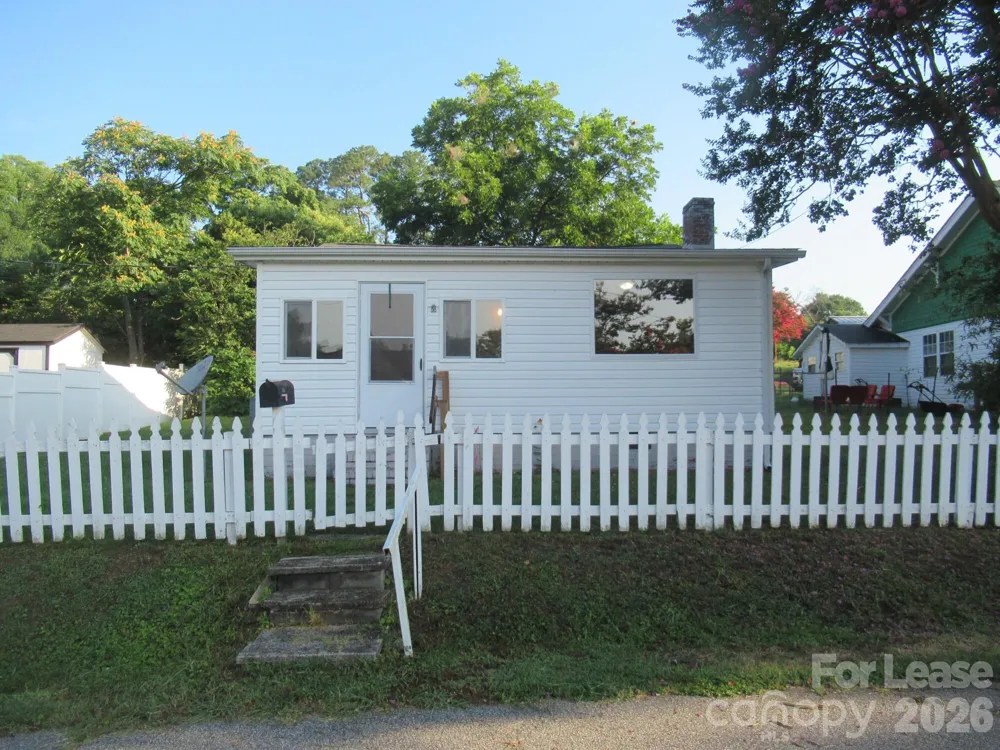 306 W 2nd Street Lincolnton, NC 28092