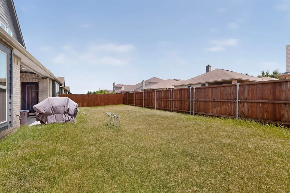 2905 Emerald Trace Drive Denton, TX 76226