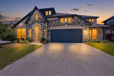 2905 Emerald Trace Drive