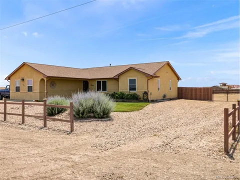 734 E Marigold Drive