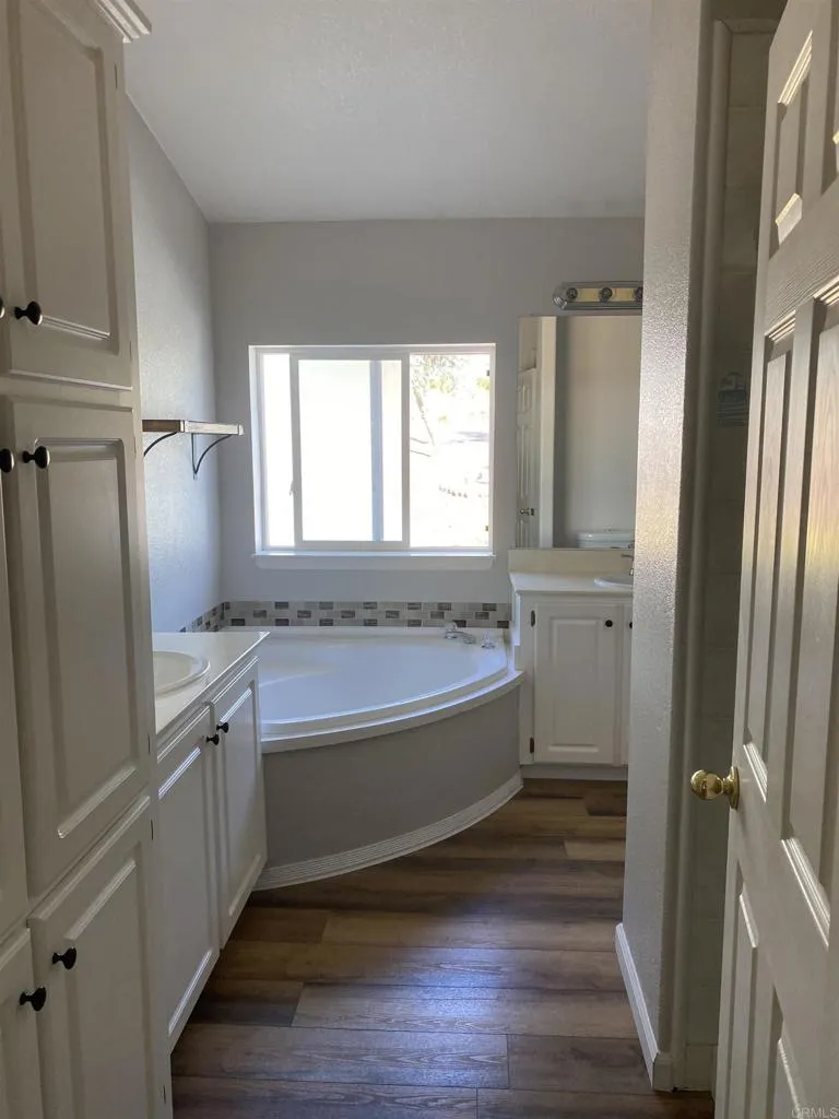 30349 Cool Valley Lane Valley Center, CA 92082