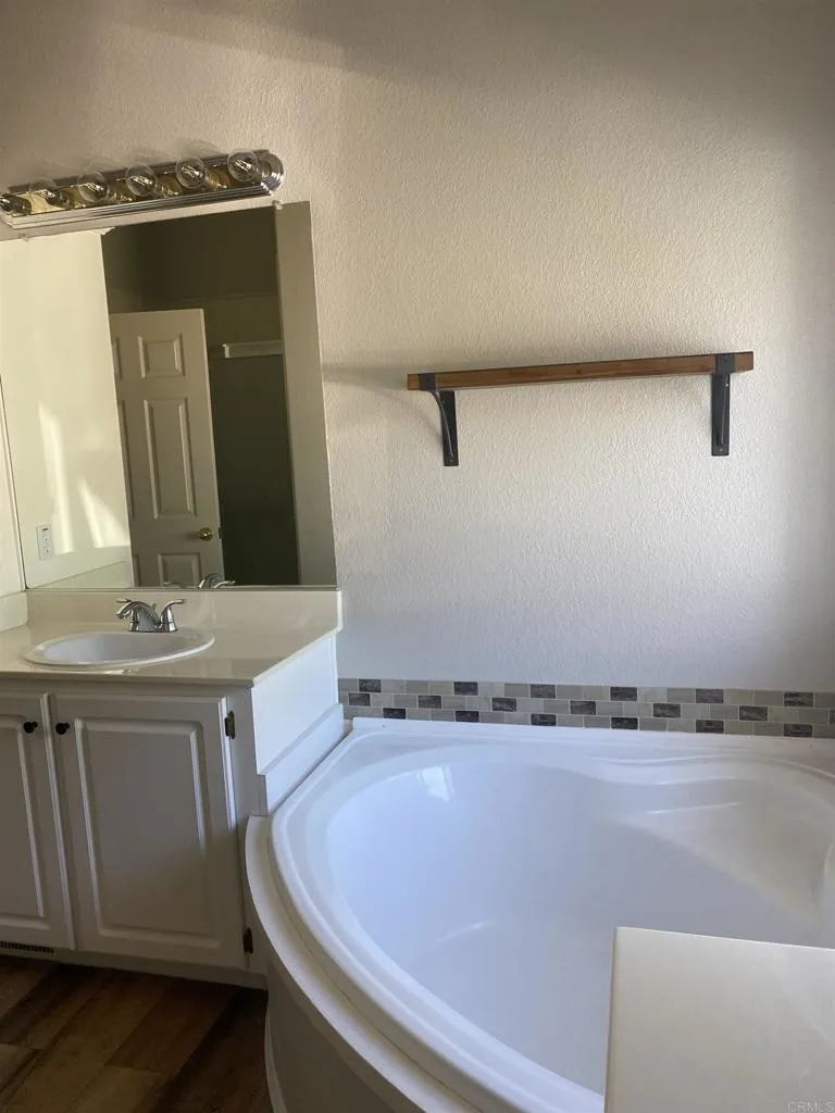 30349 Cool Valley Lane Valley Center, CA 92082