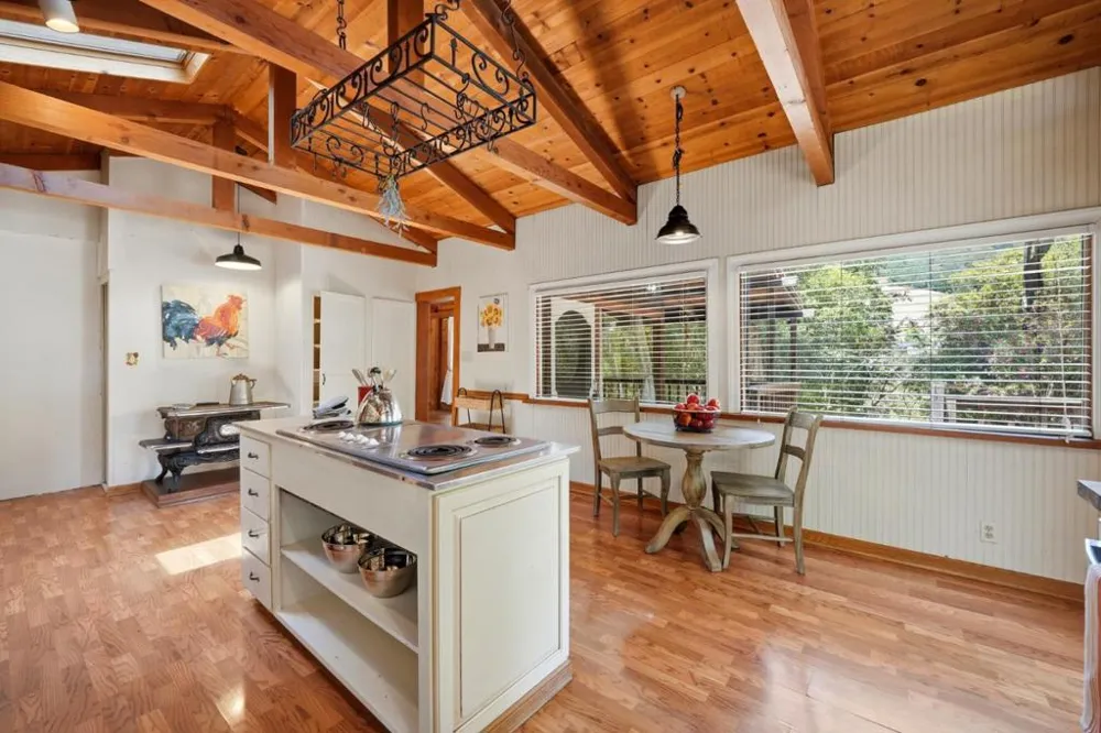 322 Casa Loma Road Morgan Hill, CA 95037
