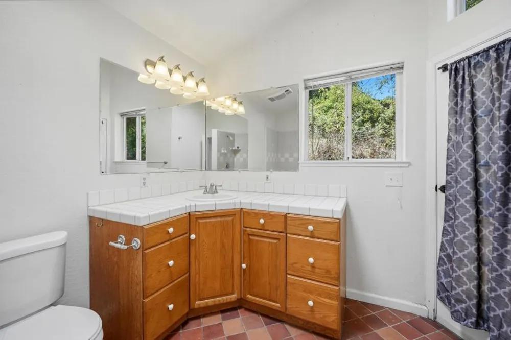 322 Casa Loma Road Morgan Hill, CA 95037