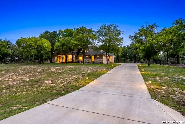 156 Crescent Ridge Adkins, TX 78101