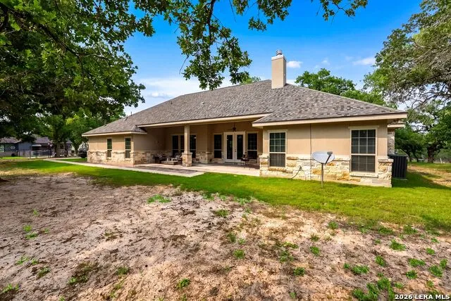 156 Crescent Ridge Adkins, TX 78101