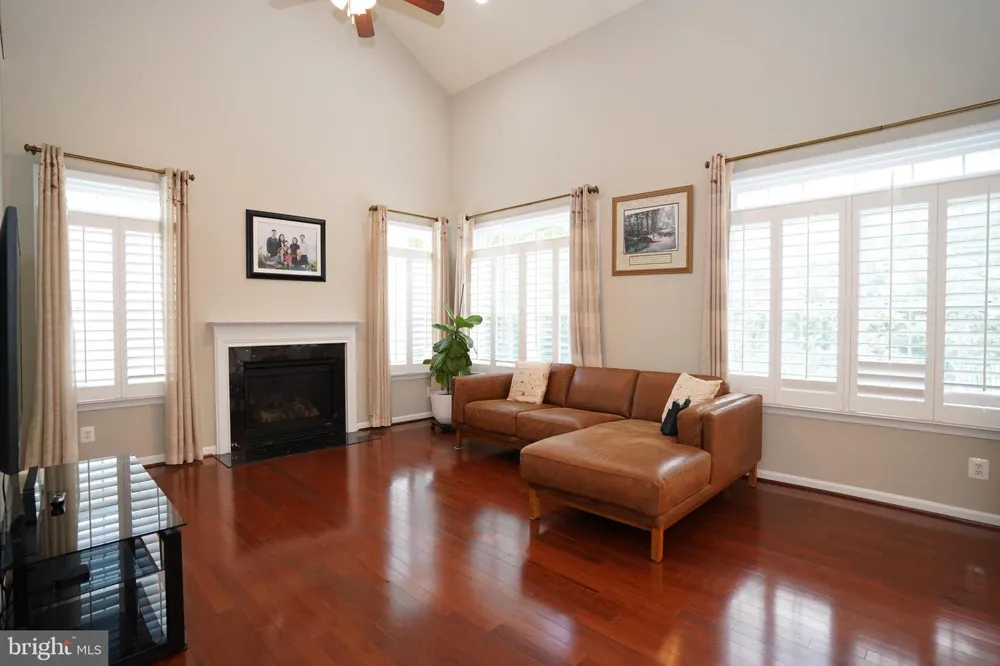 20779 CRESCENT POINTE PLACE Ashburn, VA 20147