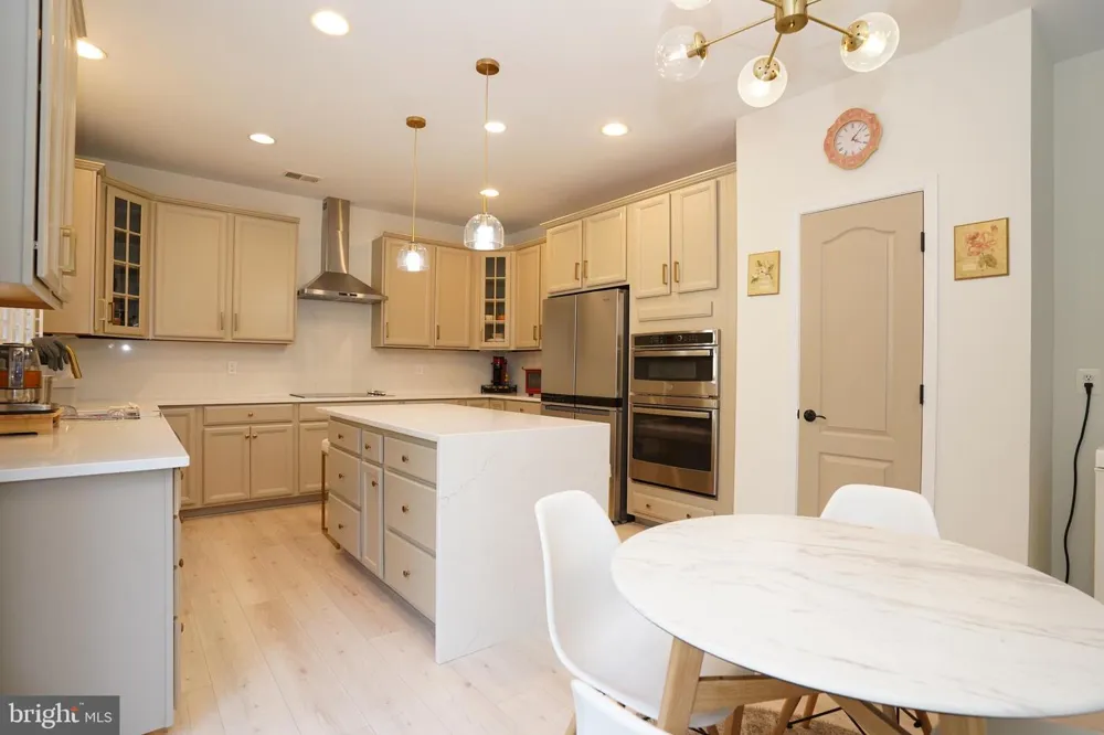 20779 CRESCENT POINTE PLACE Ashburn, VA 20147