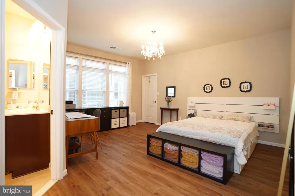 20779 CRESCENT POINTE PLACE Ashburn, VA 20147
