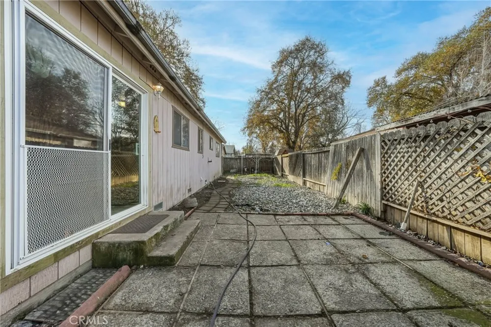 1011 2nd Lakeport, CA 95453