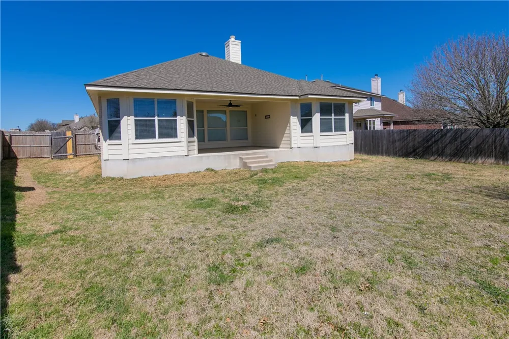 20201 Mustang Island Circle Pflugerville, TX 78660