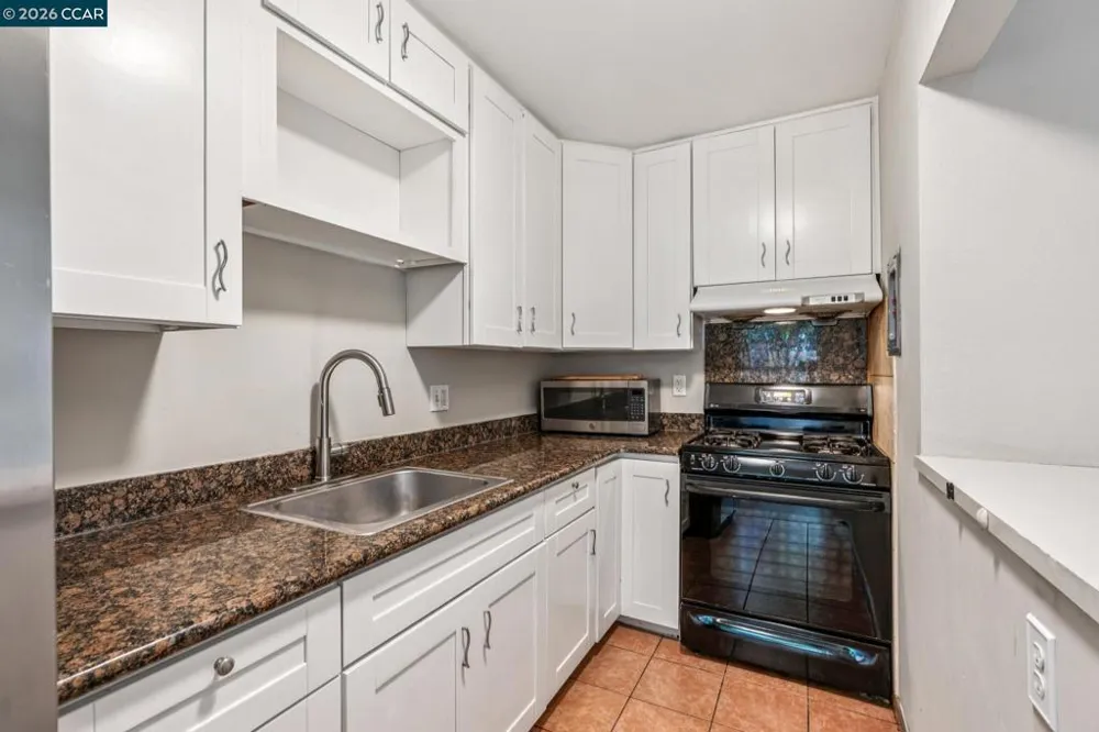2035 Sierra Rd #4 Concord, CA 94518