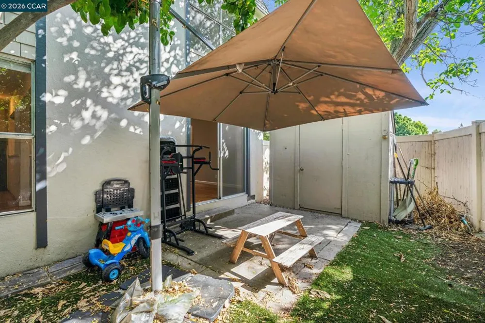 2035 Sierra Rd #4 Concord, CA 94518
