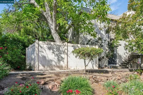 2035 Sierra Rd #4