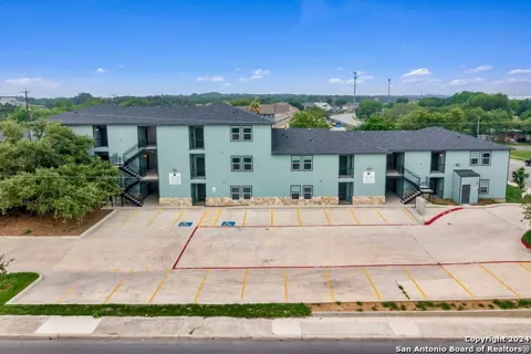 903 CANTERBURY Unit 1104