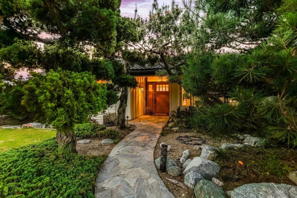 7046 Murray Park Dr San Diego, CA 92119