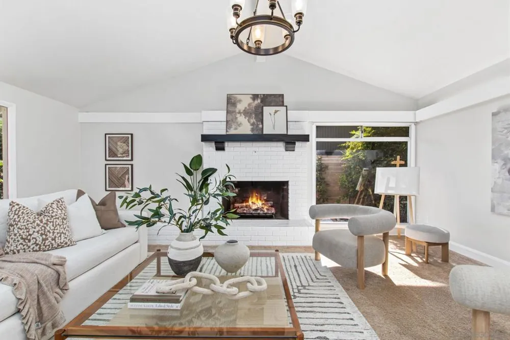7046 Murray Park Dr San Diego, CA 92119