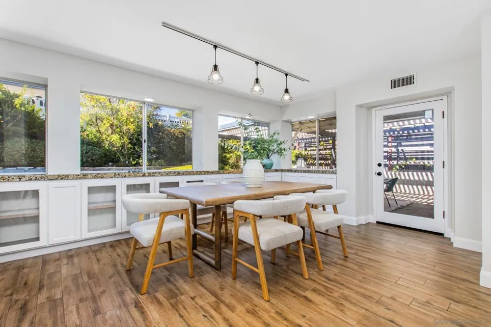 7046 Murray Park Dr San Diego, CA 92119