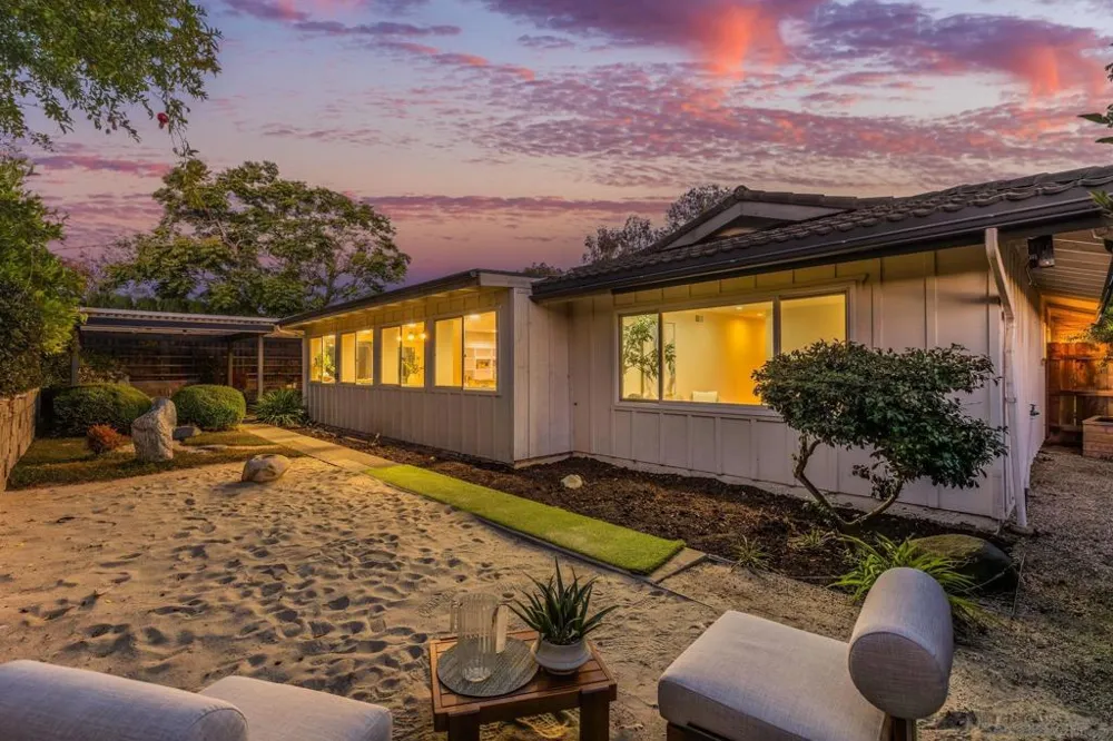 7046 Murray Park Dr San Diego, CA 92119