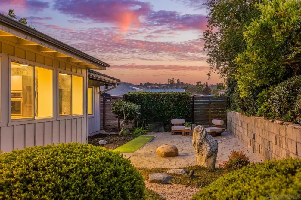 7046 Murray Park Dr San Diego, CA 92119