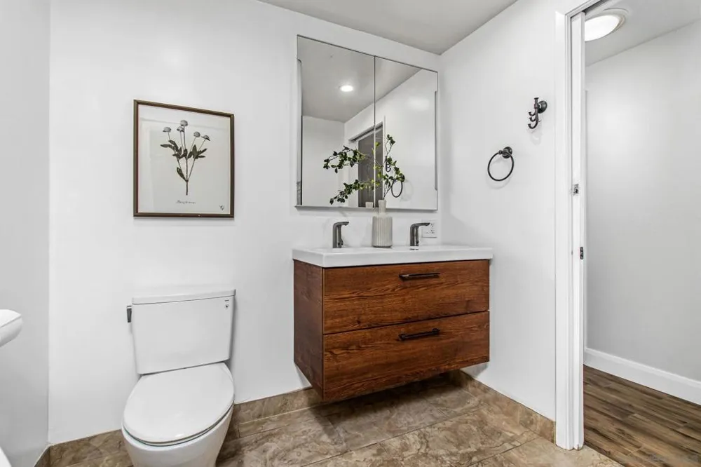 7046 Murray Park Dr San Diego, CA 92119