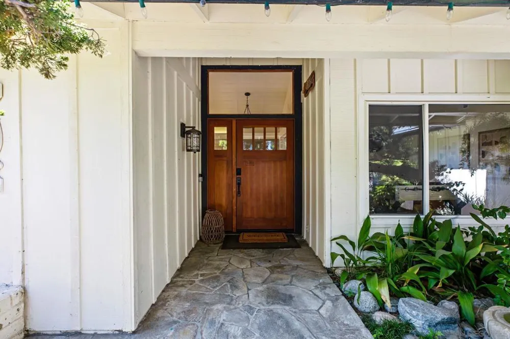 7046 Murray Park Dr San Diego, CA 92119