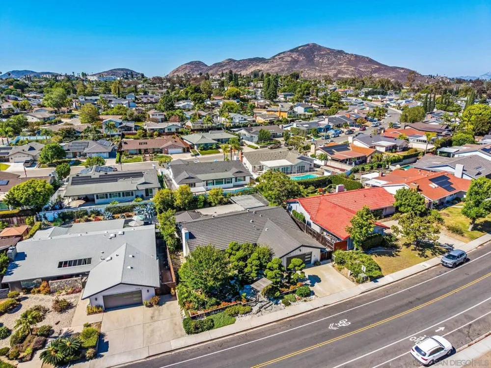 7046 Murray Park Dr San Diego, CA 92119