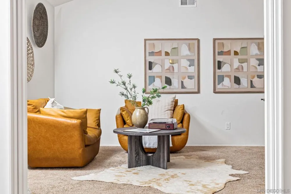 7046 Murray Park Dr San Diego, CA 92119