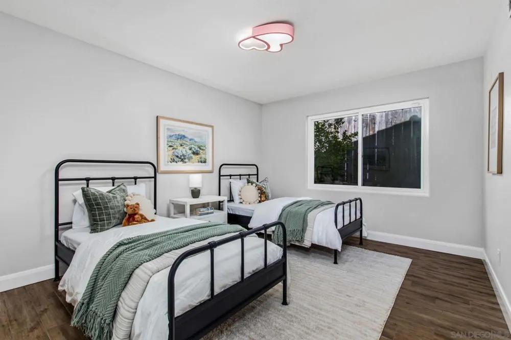 7046 Murray Park Dr San Diego, CA 92119