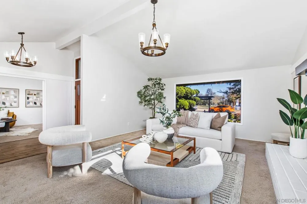 7046 Murray Park Dr San Diego, CA 92119