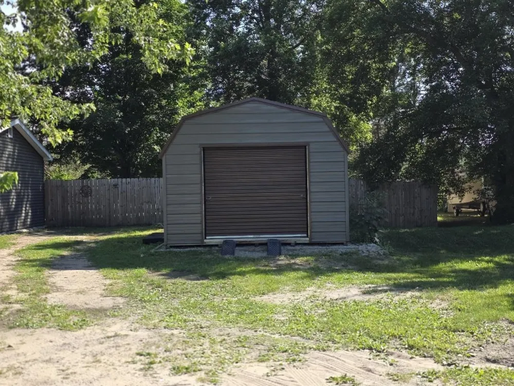 8937 Valley Road, Nw Clearwater Township, MI 49646