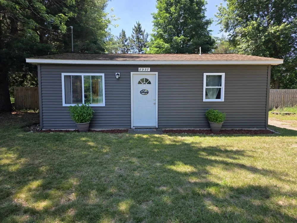 8937 Valley Road, Nw Clearwater Township, MI 49646