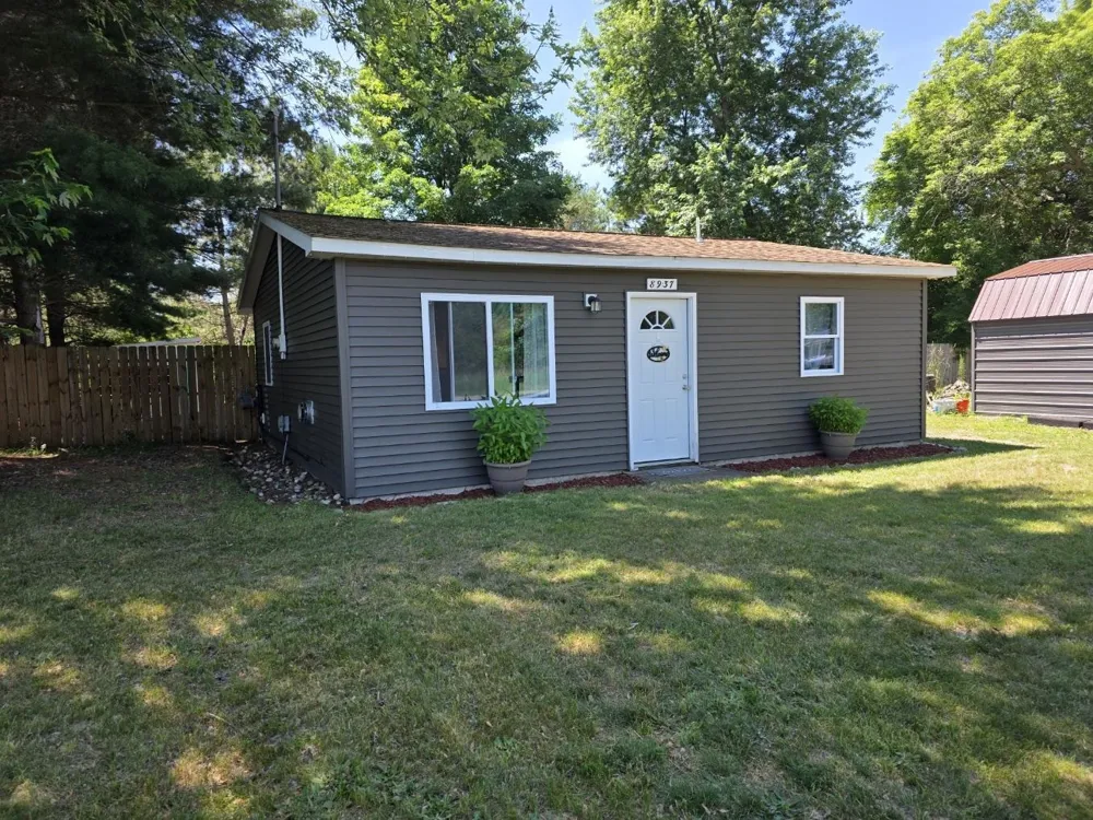 8937 Valley Road, Nw Clearwater Township, MI 49646