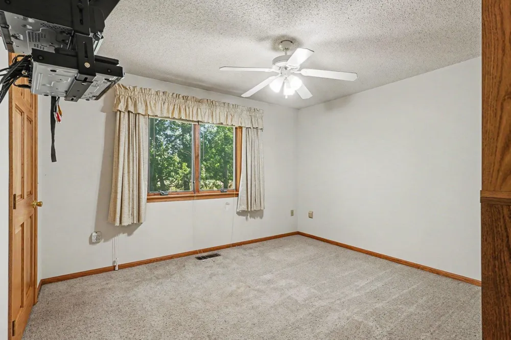 935 S Crawford Road Union Charter Township, MI 48858