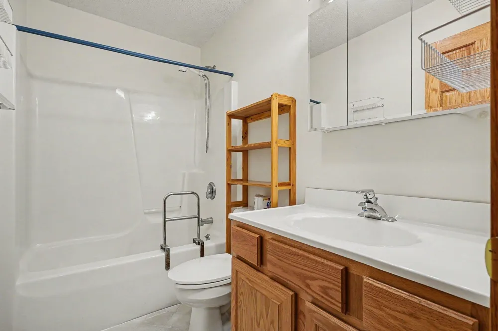 935 S Crawford Road Union Charter Township, MI 48858