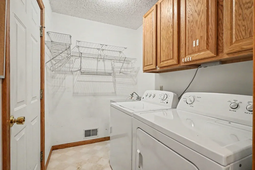 935 S Crawford Road Union Charter Township, MI 48858