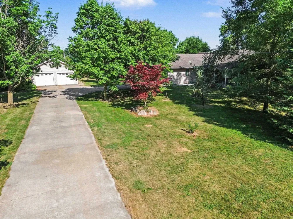 935 S Crawford Road Union Charter Township, MI 48858