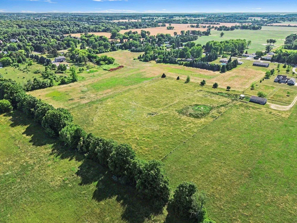 935 S Crawford Road Union Charter Township, MI 48858