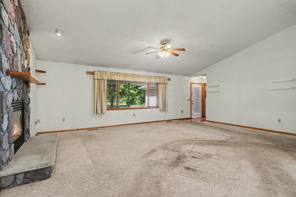 935 S Crawford Road Union Charter Township, MI 48858