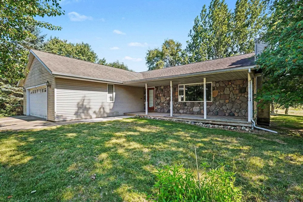 935 S Crawford Road Union Charter Township, MI 48858