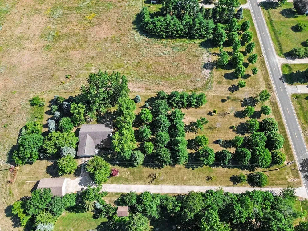 935 S Crawford Road Union Charter Township, MI 48858