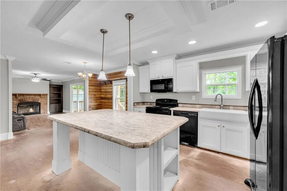 81 Jarrett Lane Gillsville, GA 30543