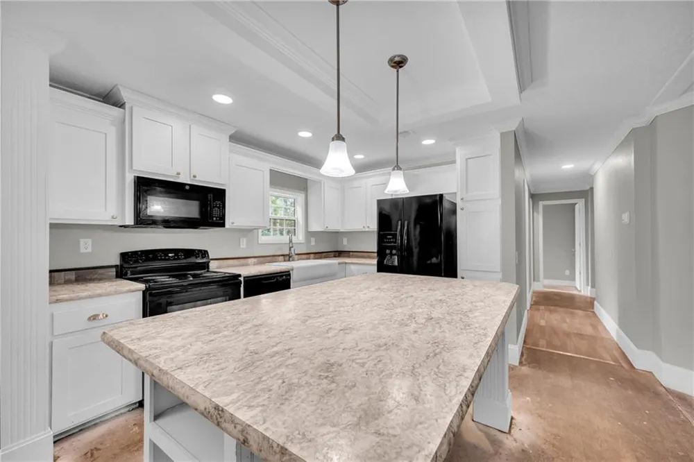 81 Jarrett Lane Gillsville, GA 30543