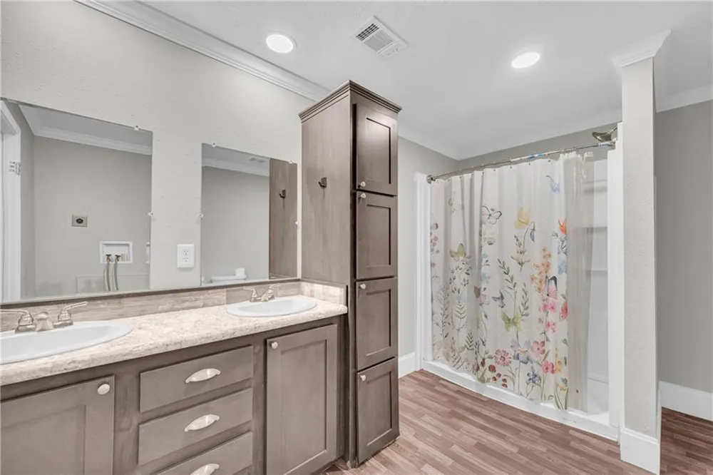 81 Jarrett Lane Gillsville, GA 30543