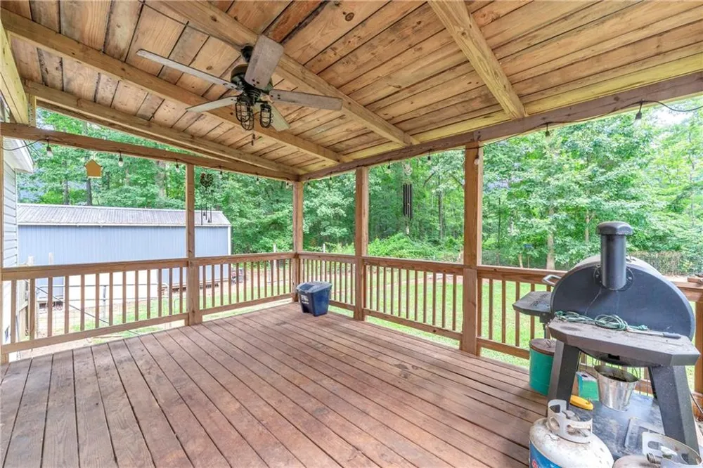 81 Jarrett Lane Gillsville, GA 30543