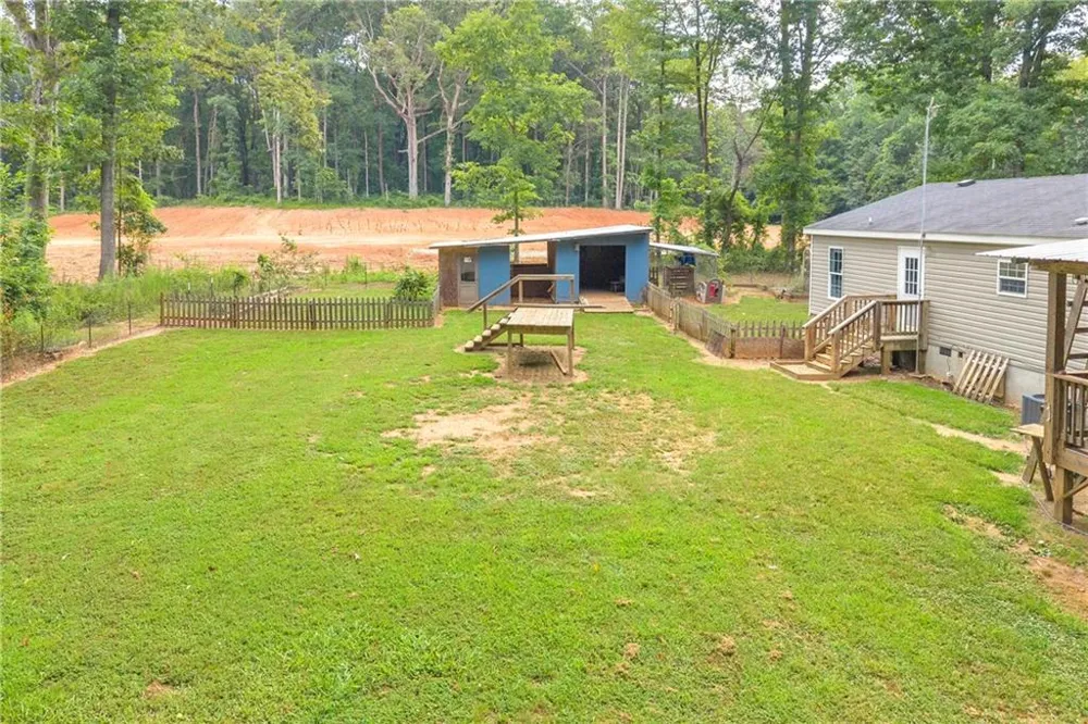 81 Jarrett Lane Gillsville, GA 30543