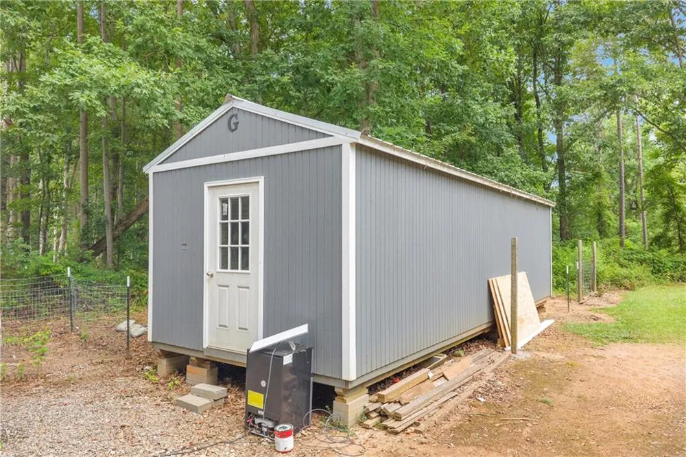 81 Jarrett Lane Gillsville, GA 30543
