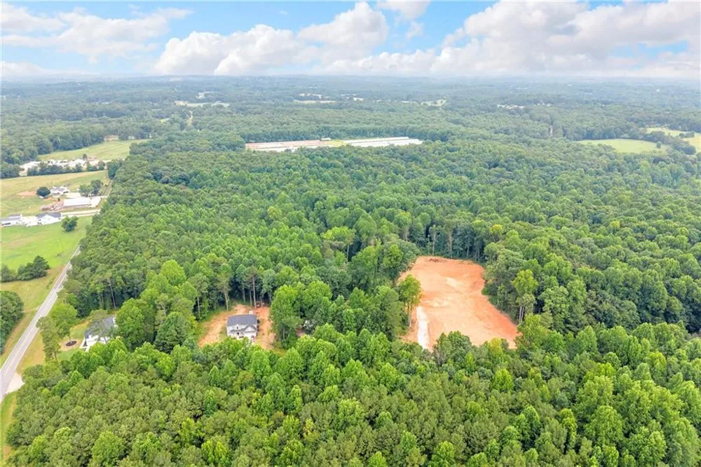 81 Jarrett Lane Gillsville, GA 30543