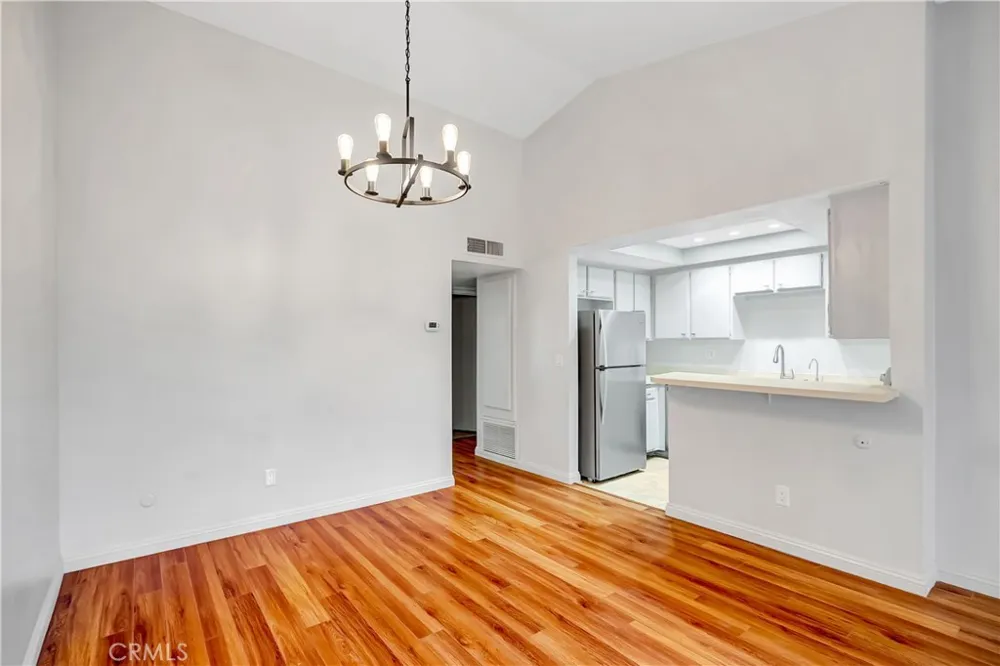 7308 Corbin Avenue #G Reseda, CA 91335